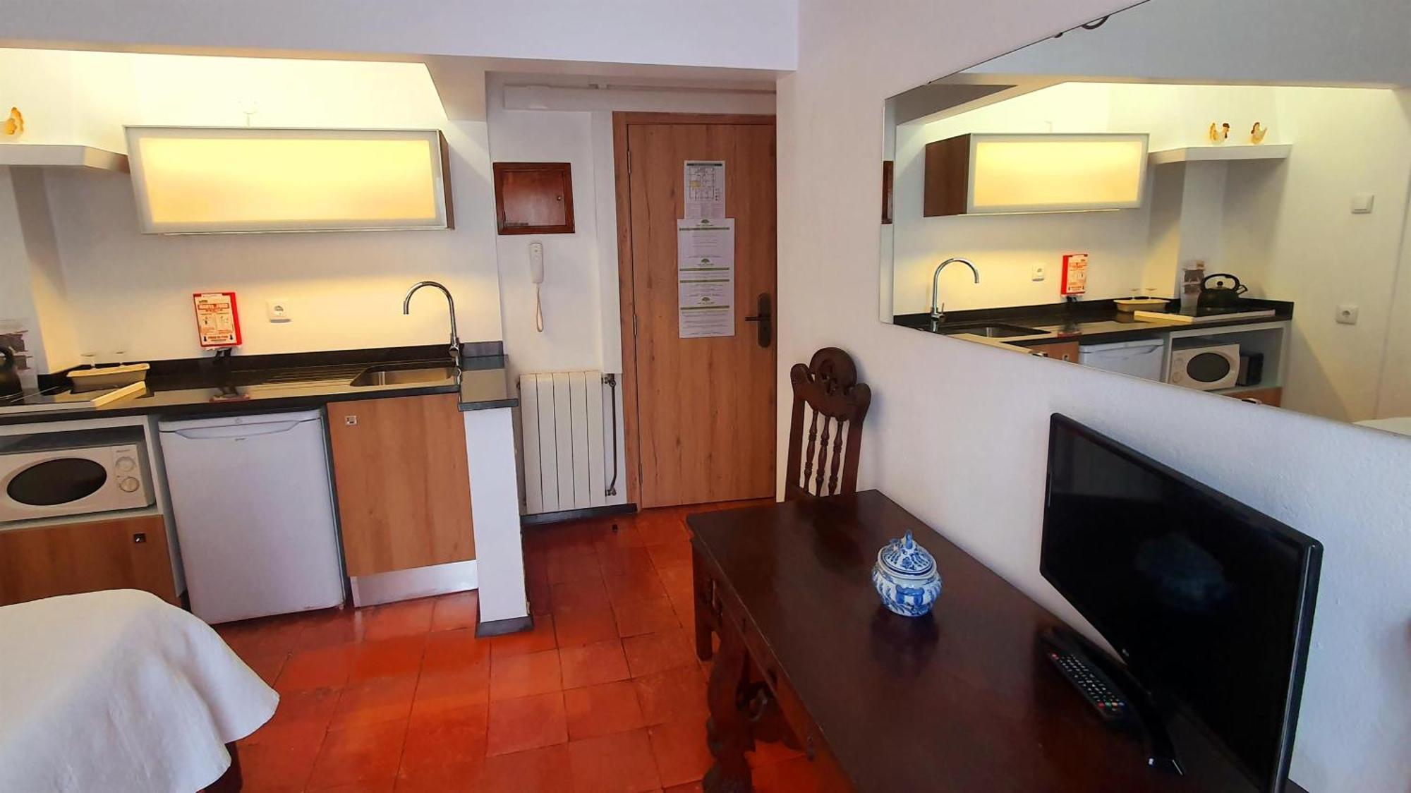 Solar Dos Carvalhos - Apartamentos De Turismo Nazaré Rom bilde